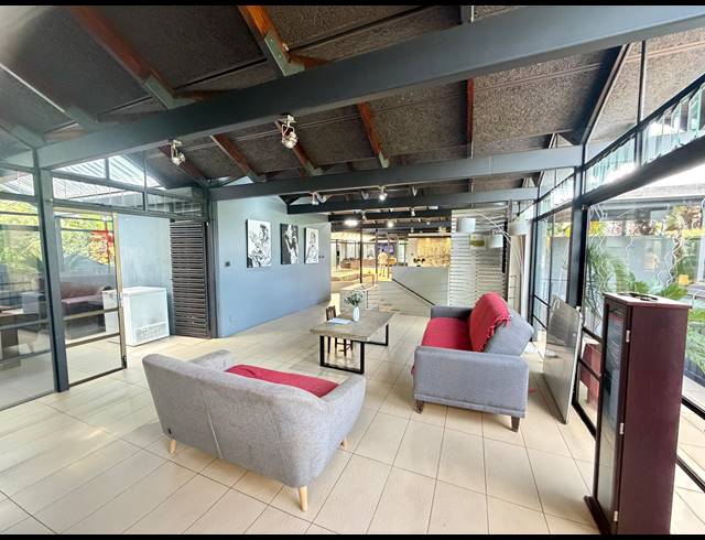 6 BEDROOM HOUSE FOR SALE IN LYNNWOOD MANOR